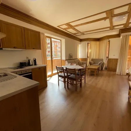 Pirin Golf Mountain View Compass *