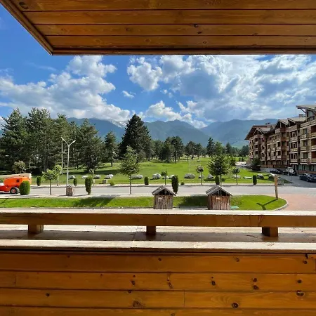 Pirin Golf Mountain View Compass شقة