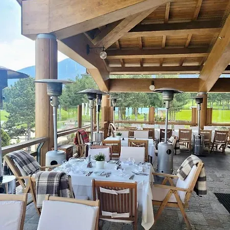 Pirin Golf Mountain View Compass شقة